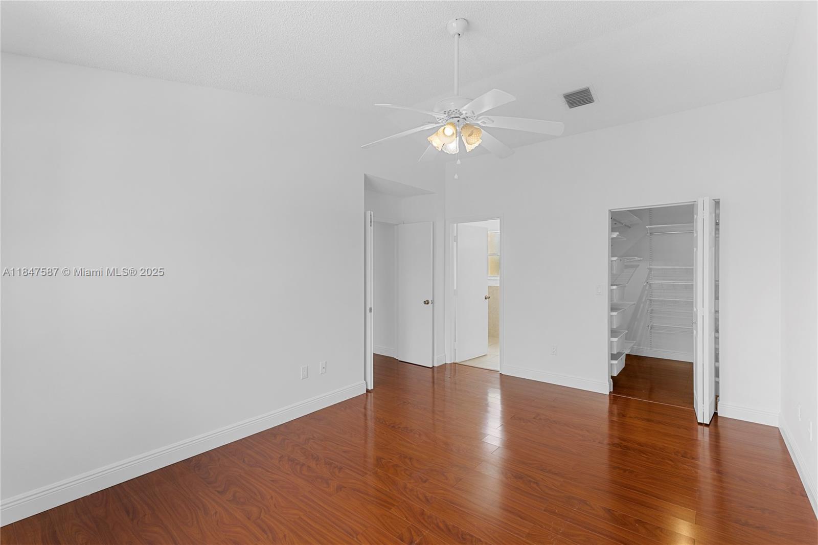 TOWNGATE - Residential Lease