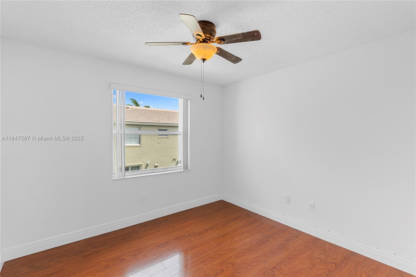 TOWNGATE - Residential Lease