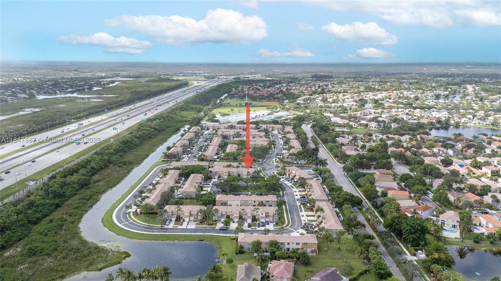 TOWNGATE - Residential Lease