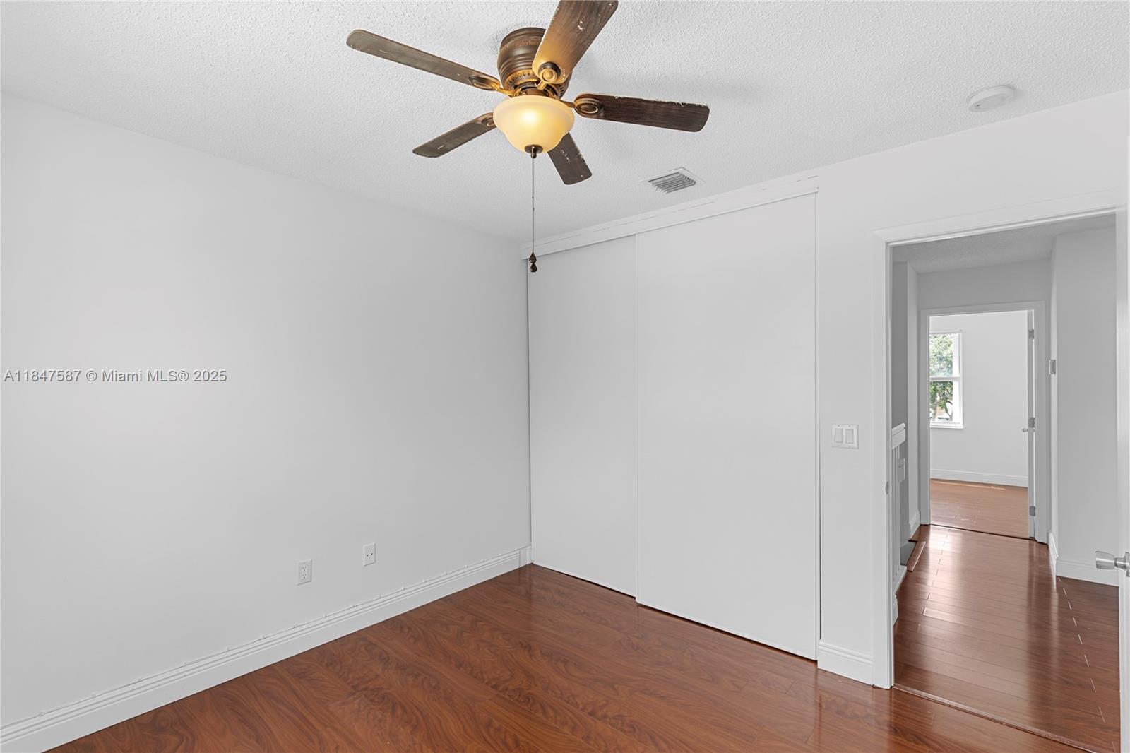 TOWNGATE - Residential Lease