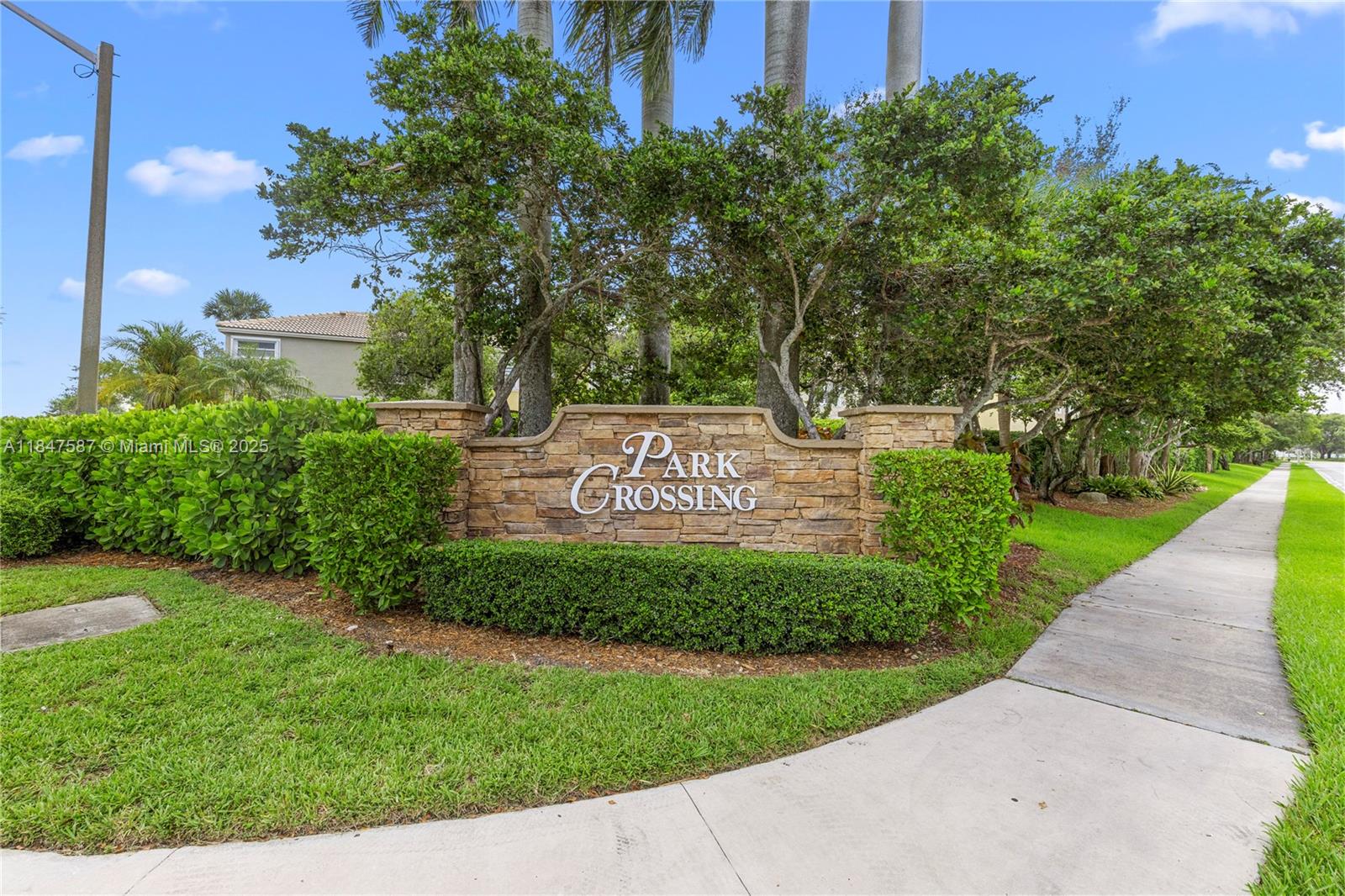 TOWNGATE - Residential Lease