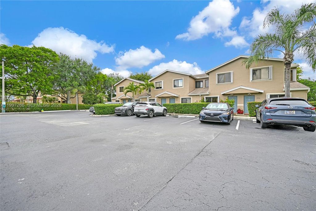 Photo of 4930 S University Dr #4930, Davie, FL 33328 (MLS # A11997266)