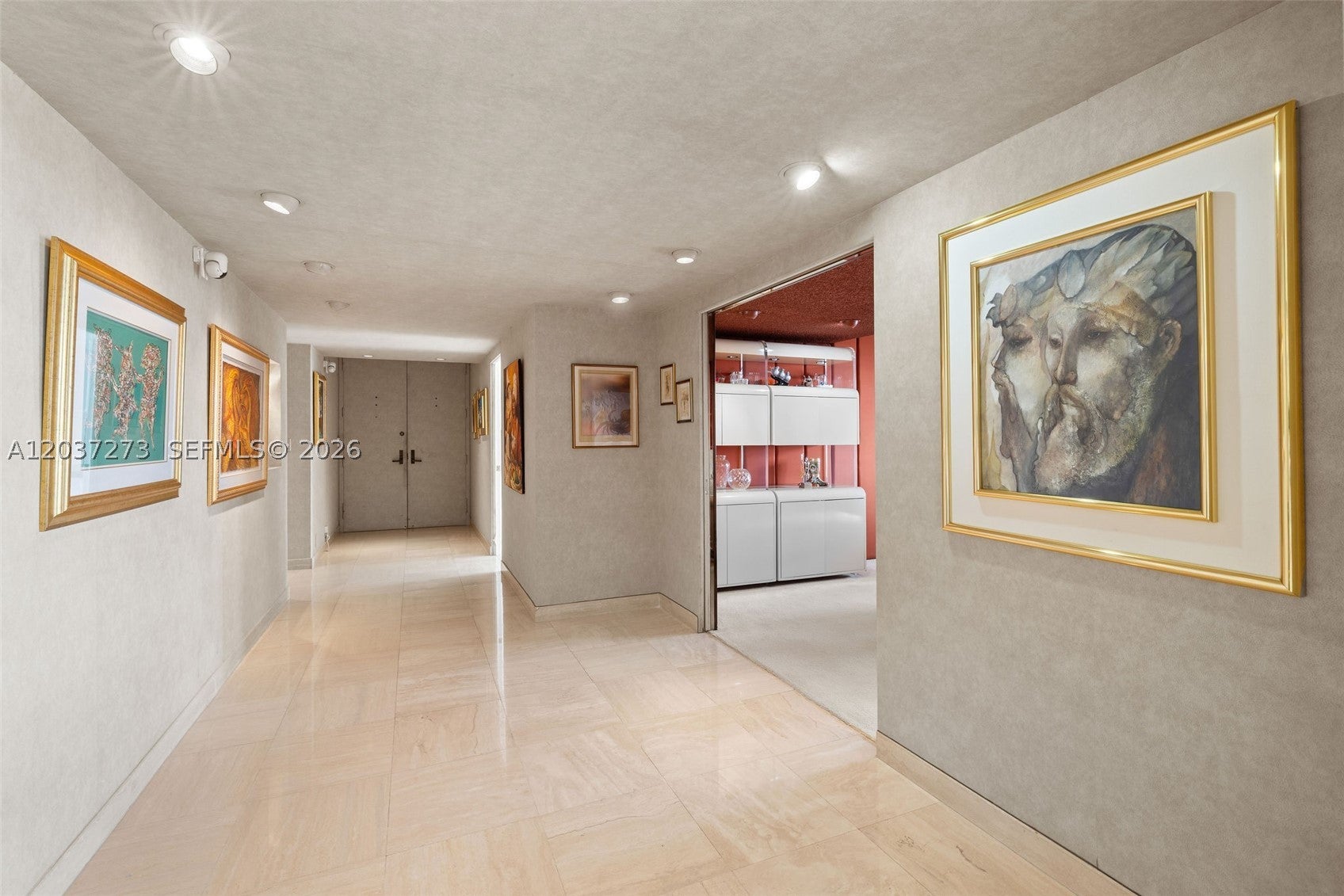 5500 Collins Ave 1401