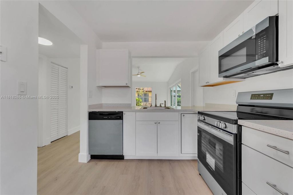 Photo of 9550 W Heather Ln, Miramar, FL 33025 (MLS # A11818285)