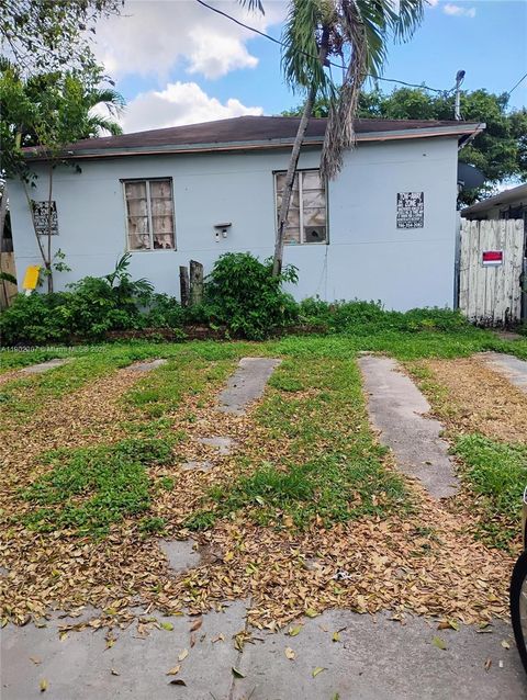 2324 NW 35th St Miami FL 33142