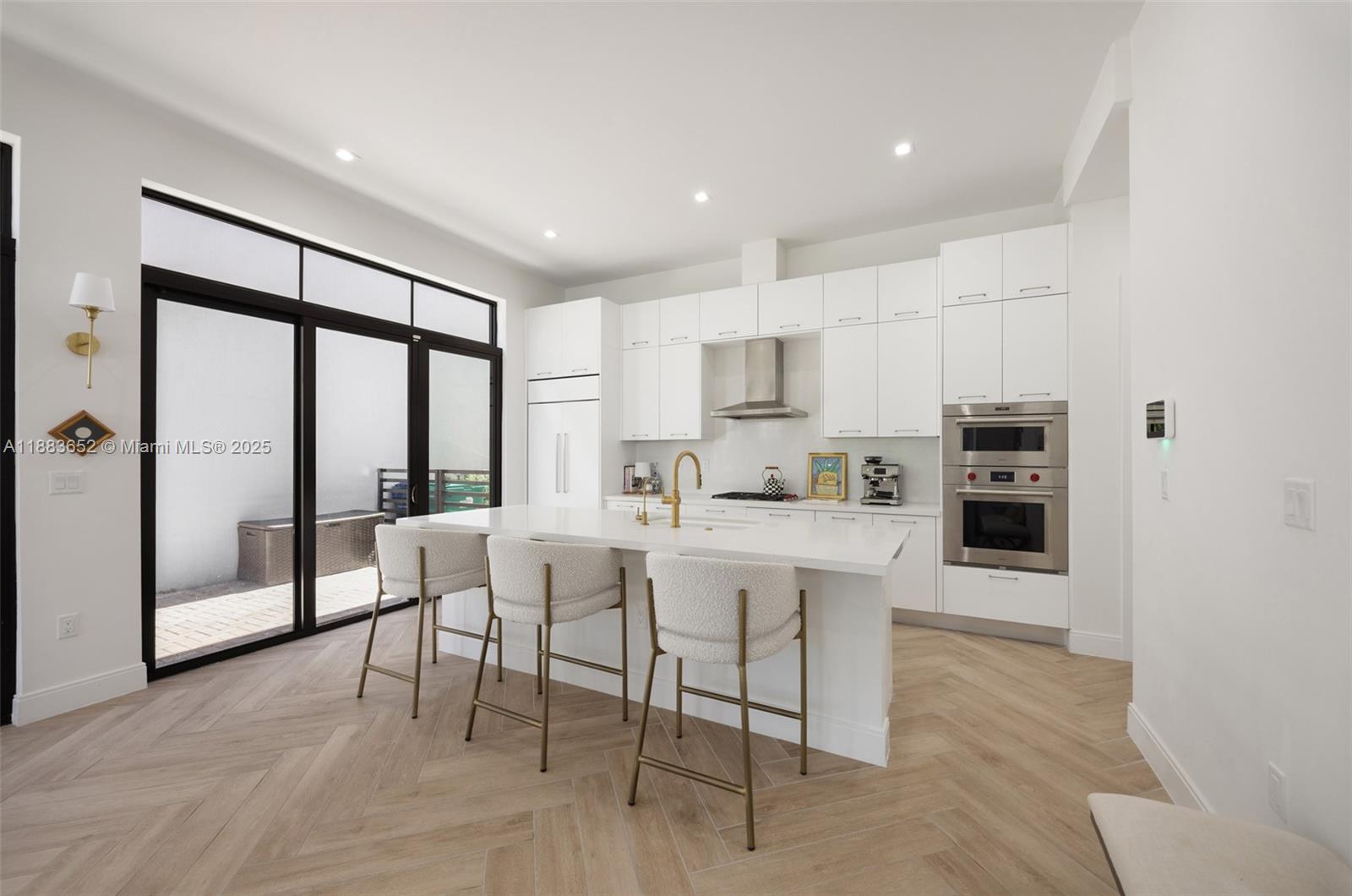 CANARIAS EAST - Residential
