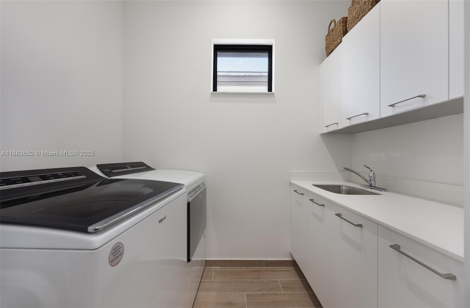 CANARIAS EAST - Residential