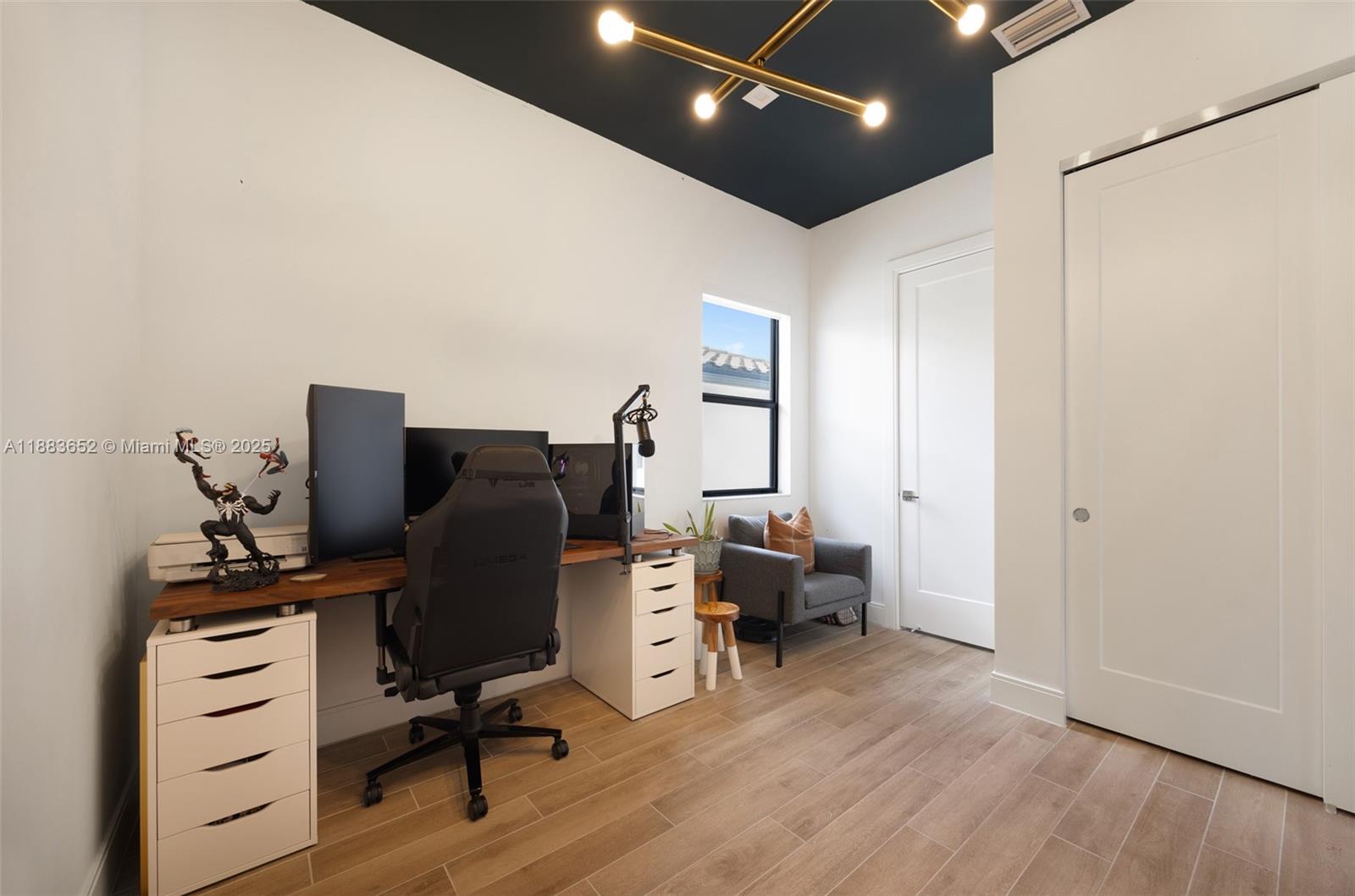 CANARIAS EAST - Residential
