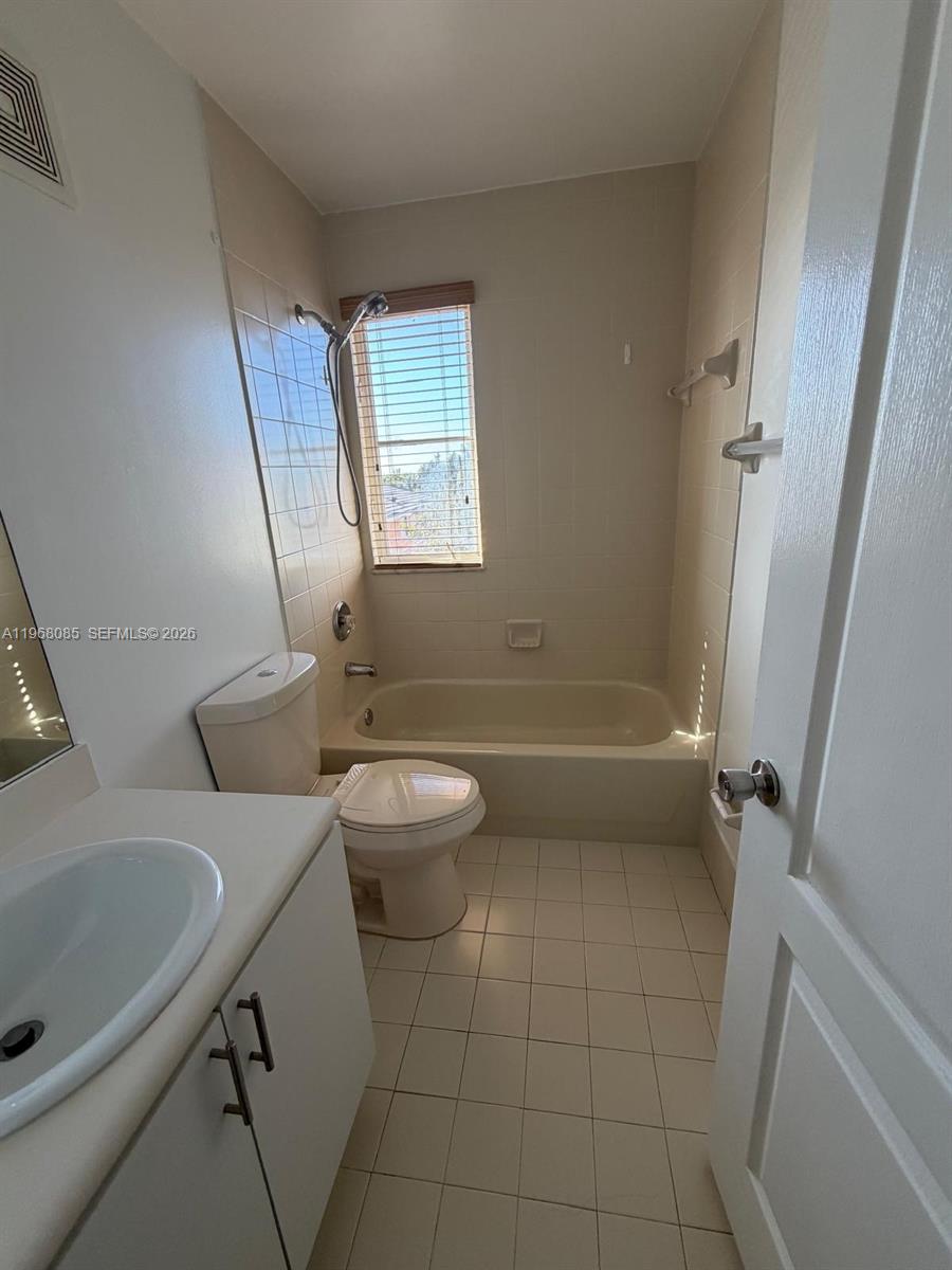 7100 NW 177th St 210-14