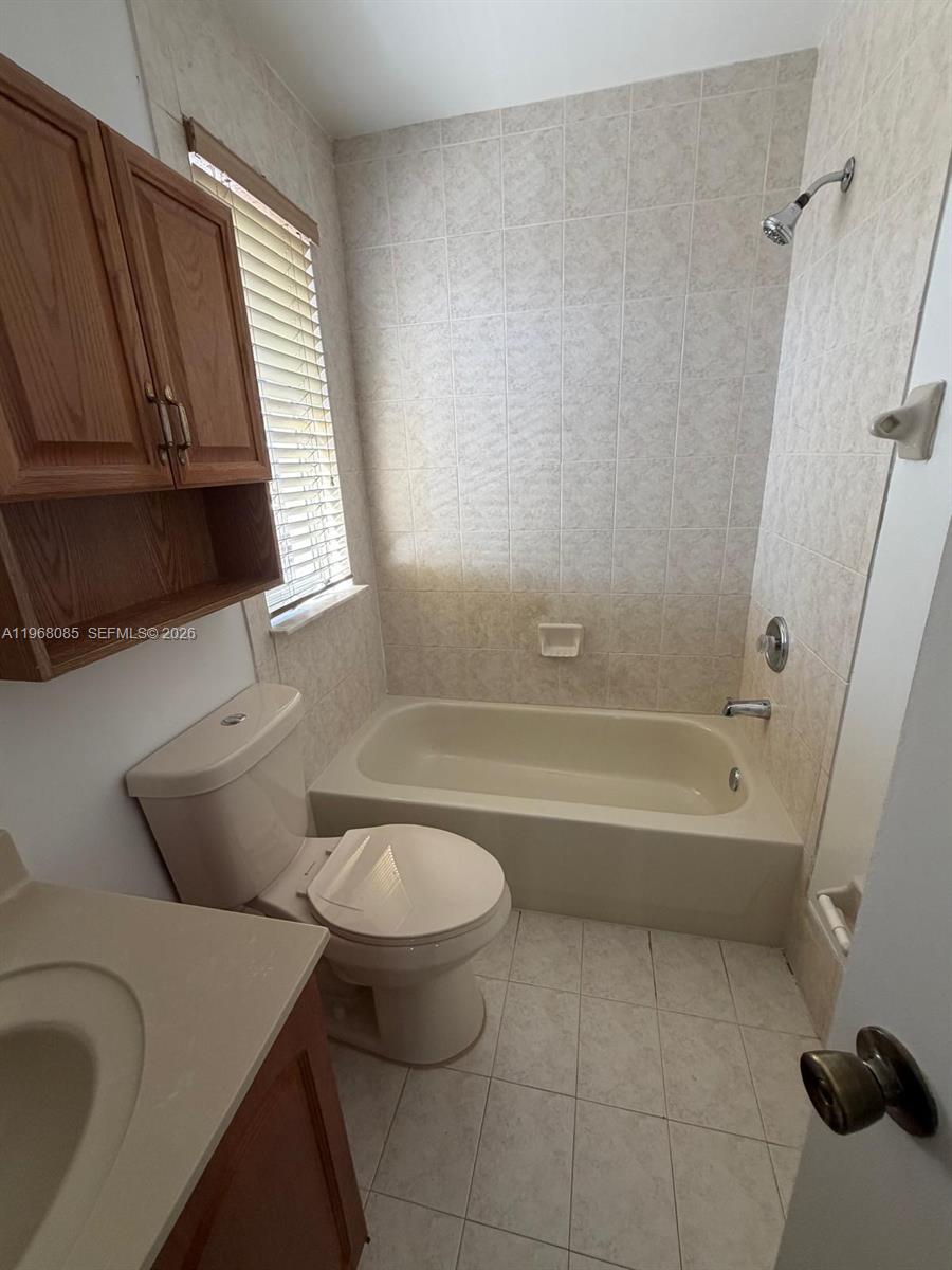 7100 NW 177th St 210-14