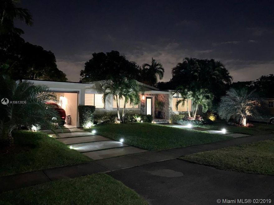 Amazing updated home  .  A beautiful place to call home.  Garden is a tropical oasis 
New kitchen and bathrooms
a must see