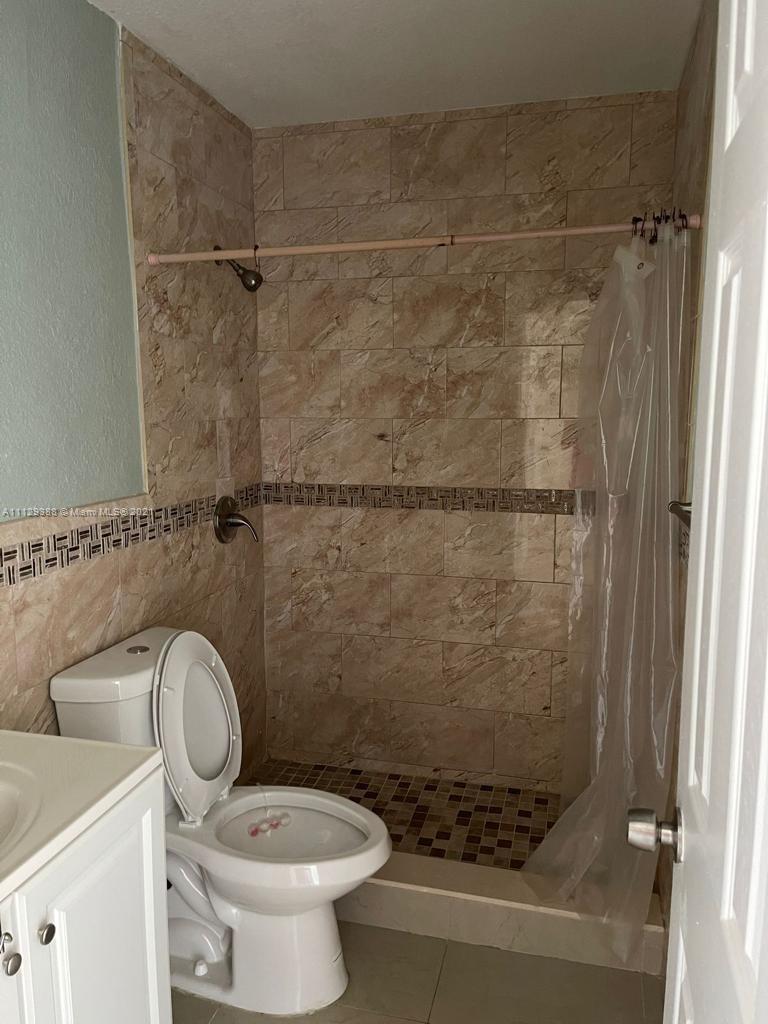 PALMS AT DANIA BEACH (THE - Residential