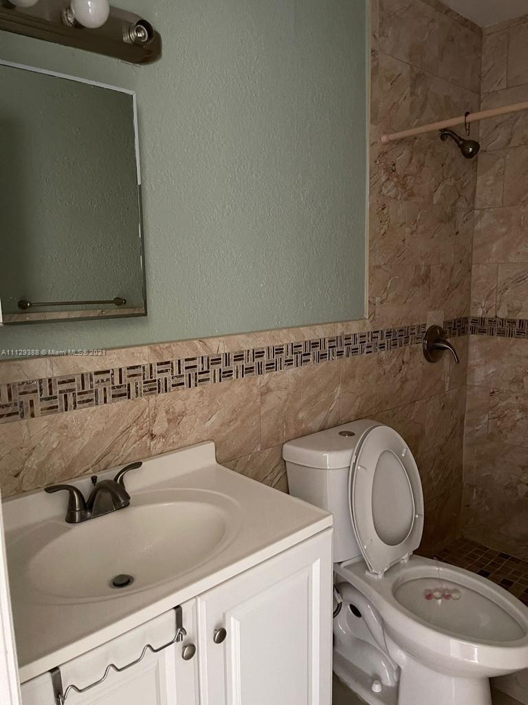 PALMS AT DANIA BEACH (THE - Residential