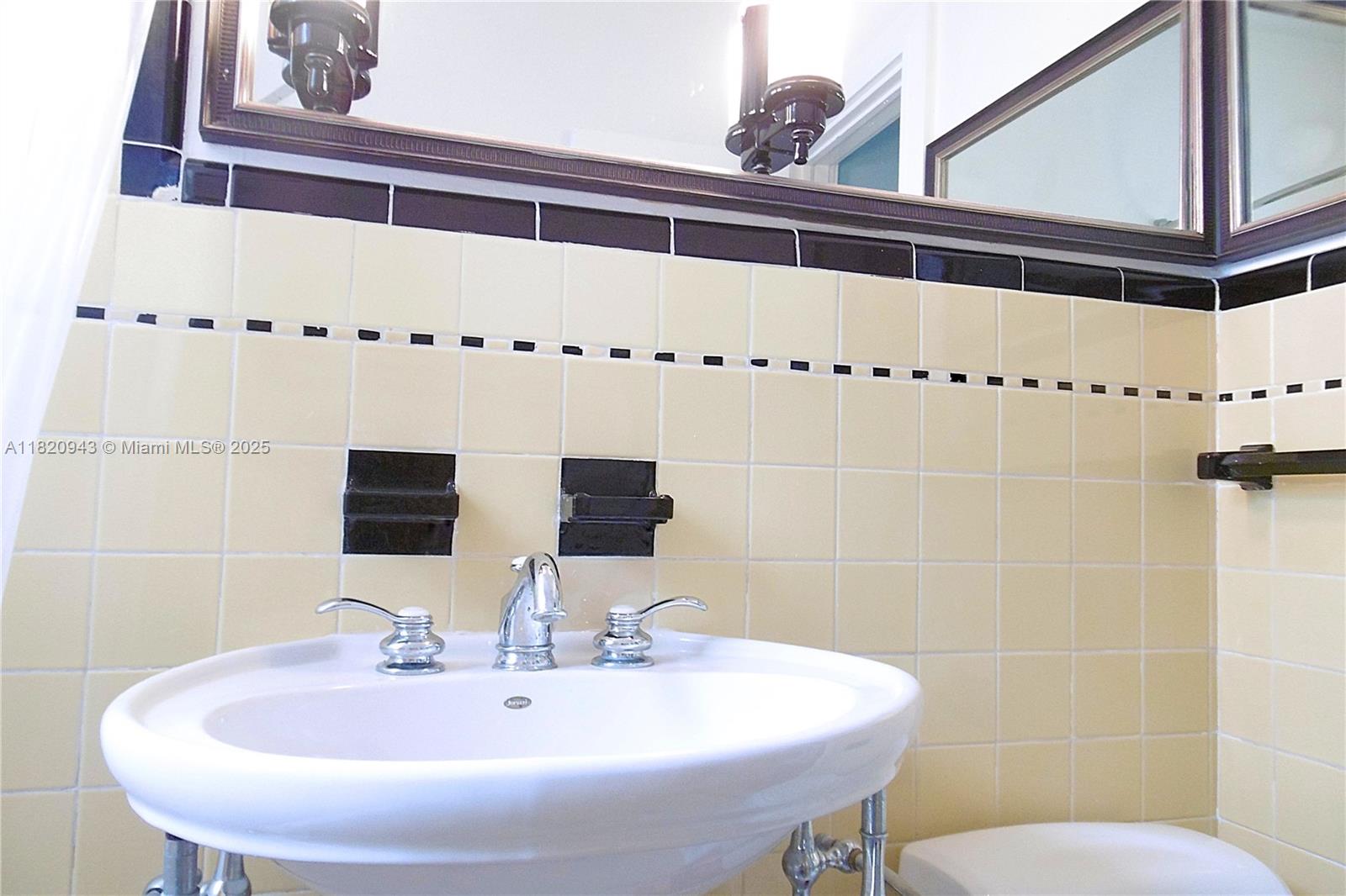 MERIDIAN BEACH CONDO - Residential Lease