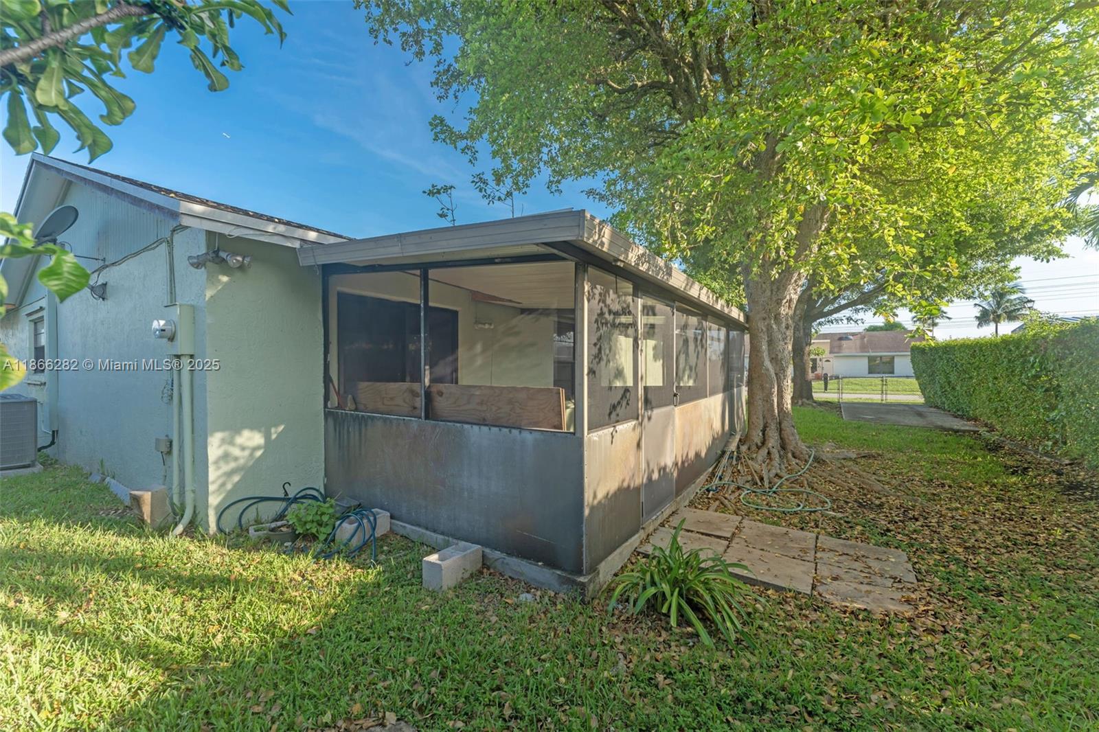 WINSTON PARK UNIT 8 - Residential