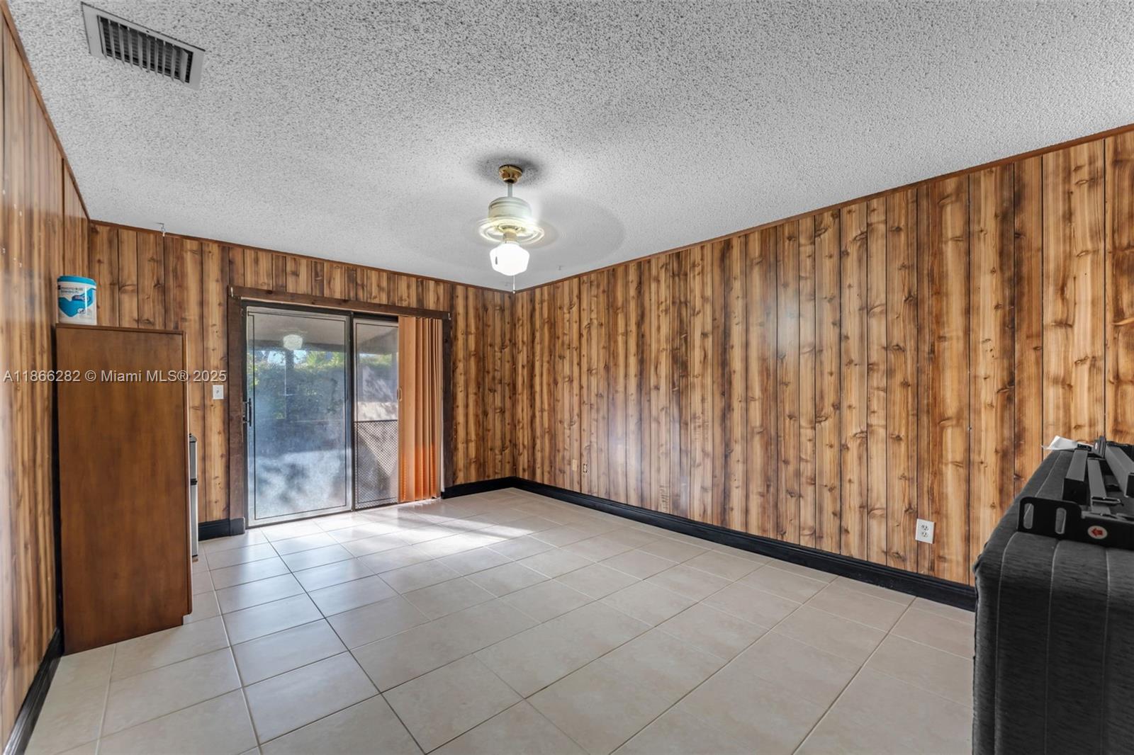 WINSTON PARK UNIT 8 - Residential