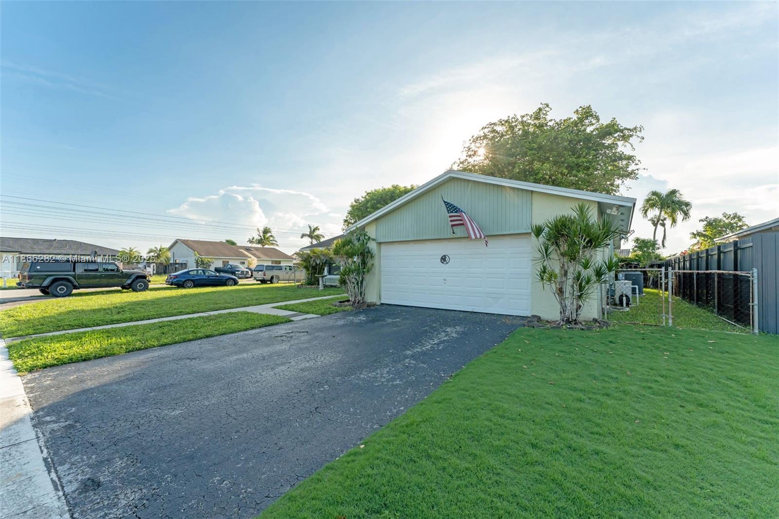 WINSTON PARK UNIT 8 - Residential