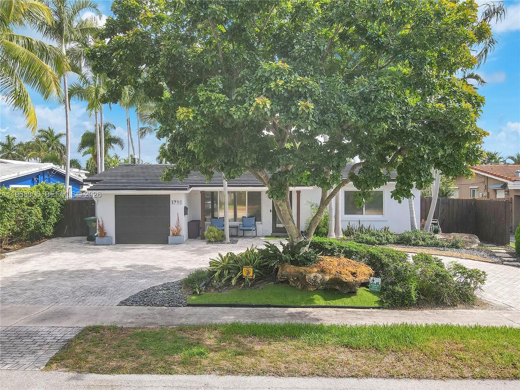 Photo of 1715 NE 40th St #1715, Oakland Park, FL 33334 (MLS # A11958806)