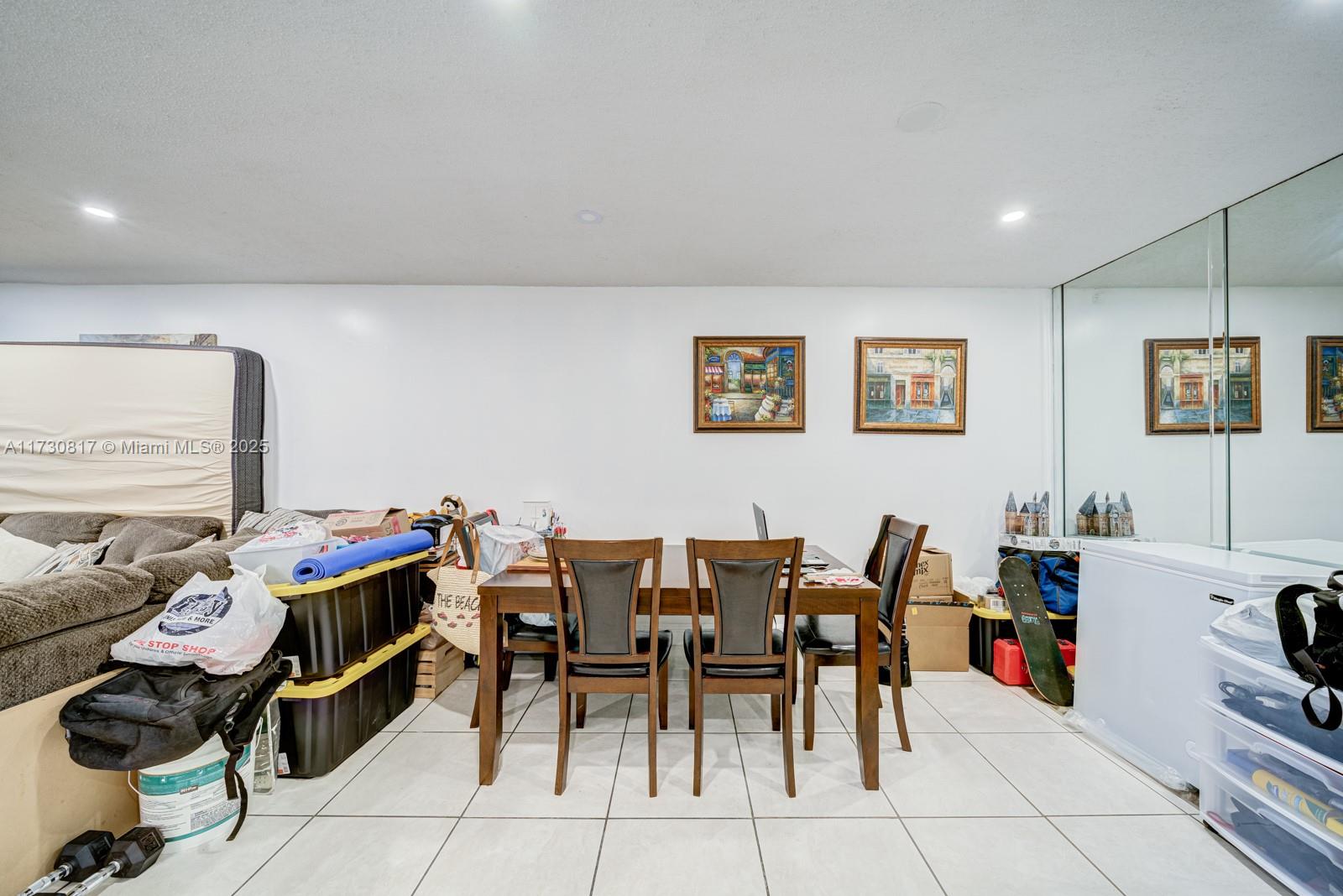 MILLER VILLAS CONDO - Residential