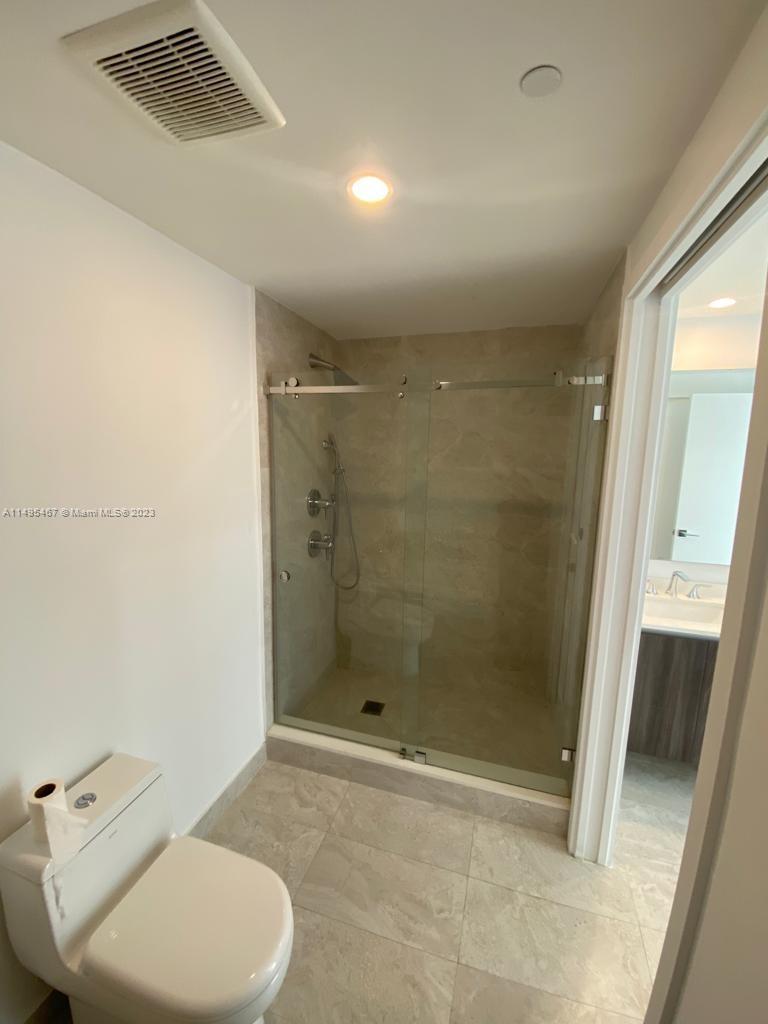 ARIA ON THE BAY CONDO - Residential Lease