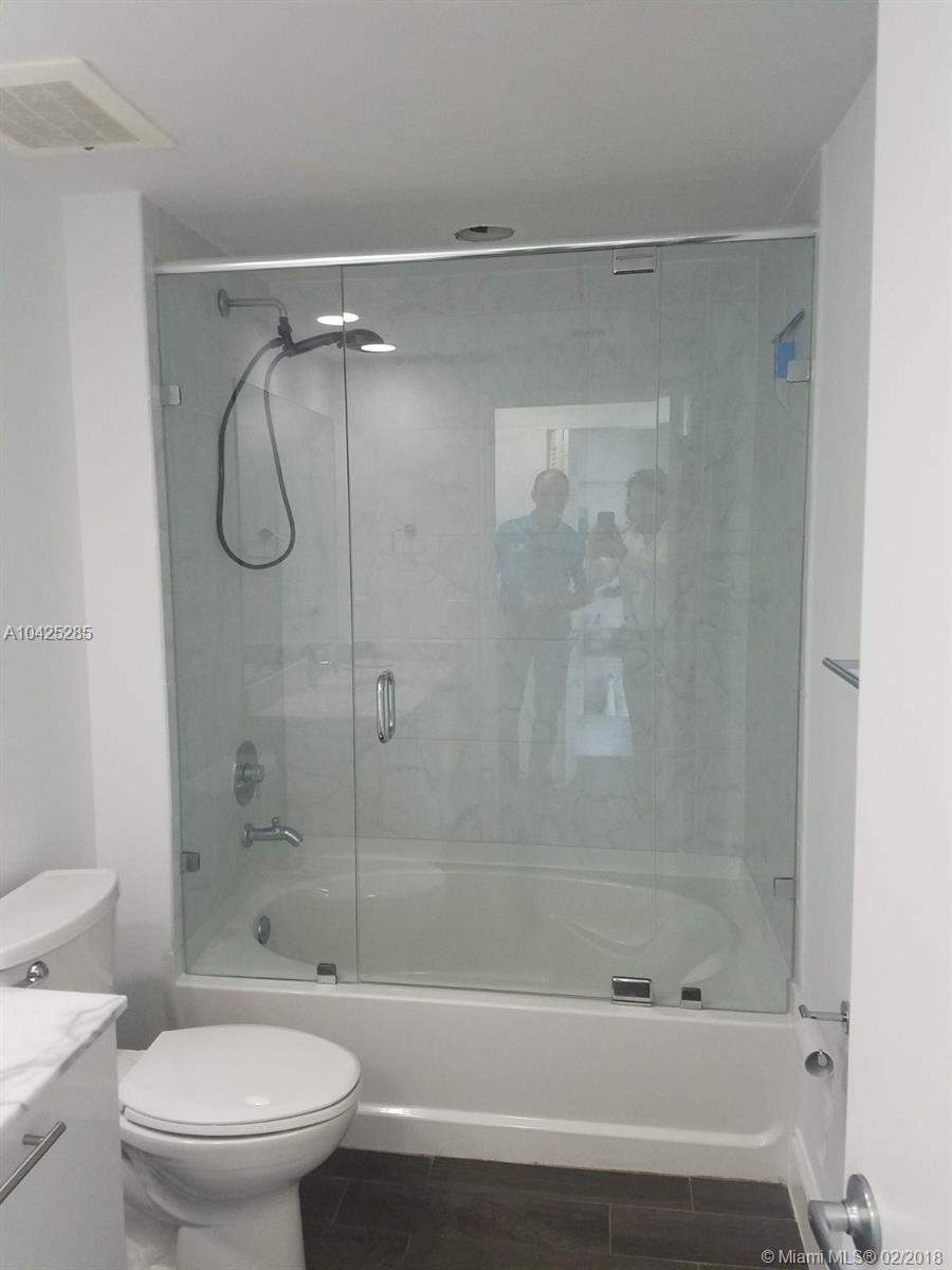 THE PLAZA 901 BRICKELL - Residential Lease