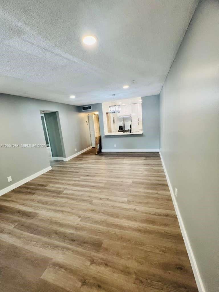 RAMBLEWOOD EAST CONDO - Residential