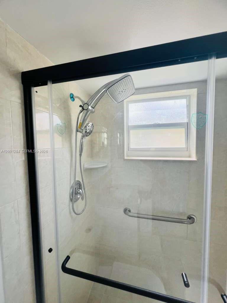 RAMBLEWOOD EAST CONDO - Residential