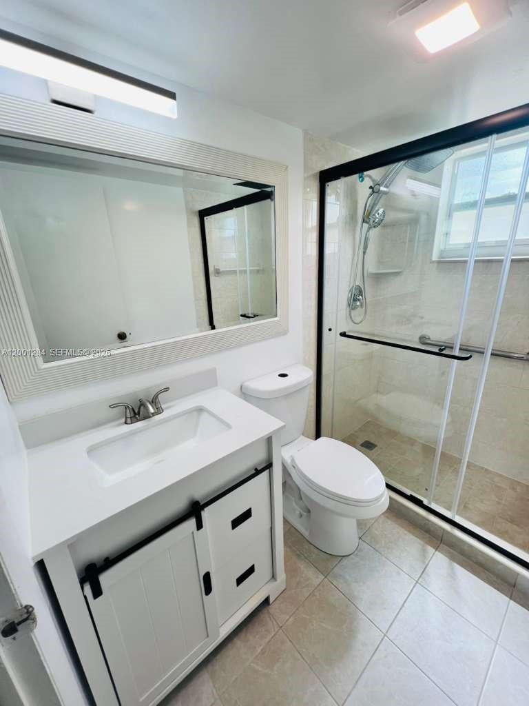 RAMBLEWOOD EAST CONDO - Residential