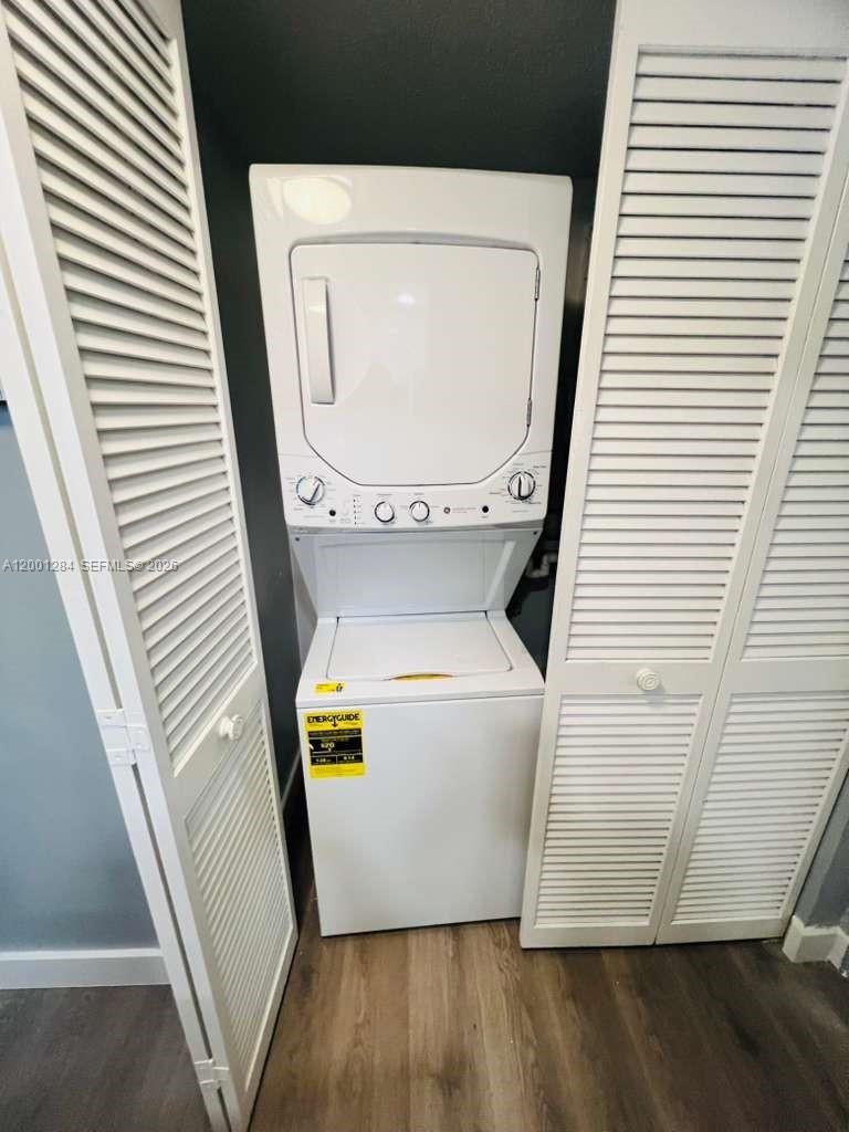 RAMBLEWOOD EAST CONDO - Residential