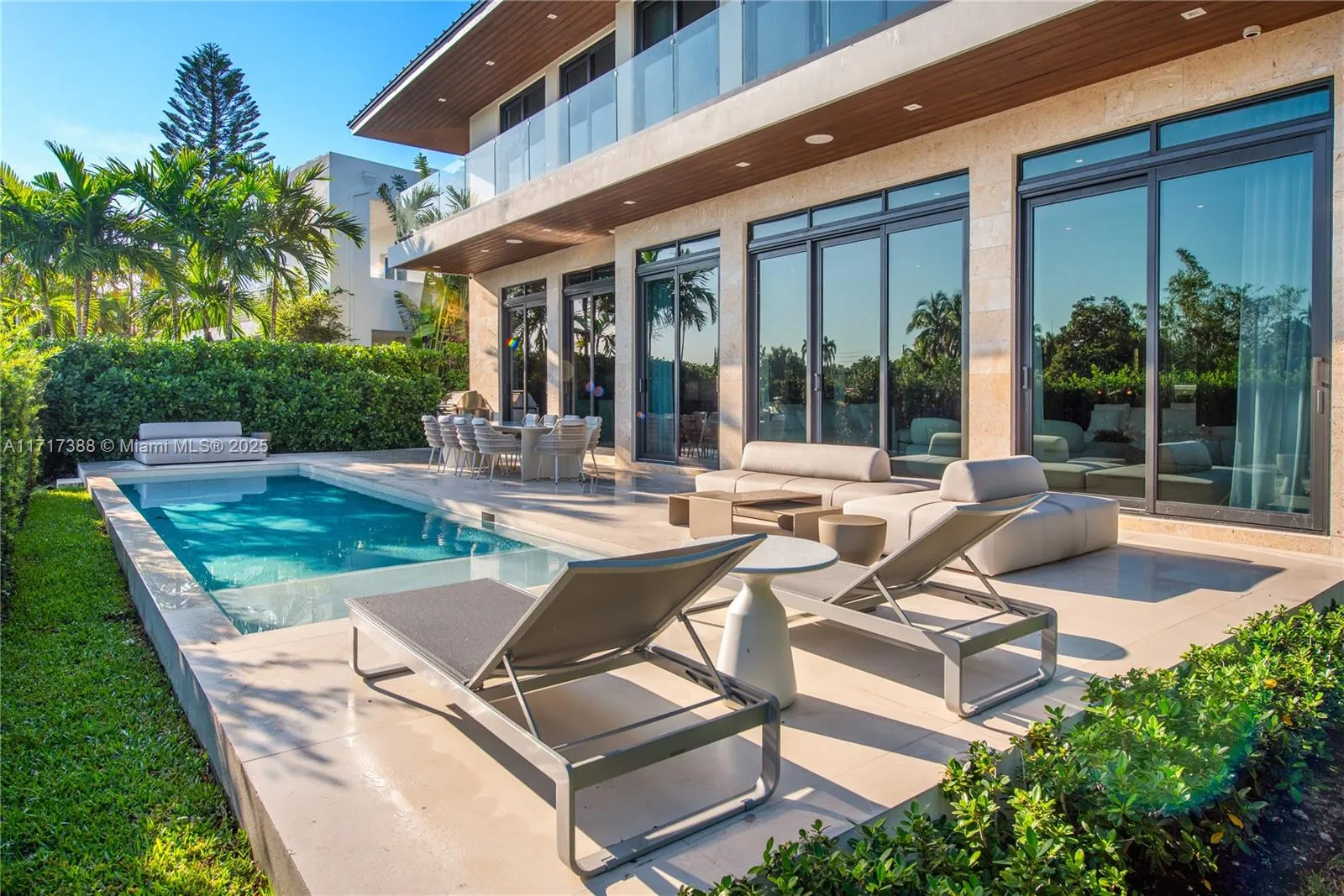 North Miami, Florida 33181, United States, 7 Bedrooms Bedrooms, ,7 BathroomsBathrooms,Residential,Active,22216