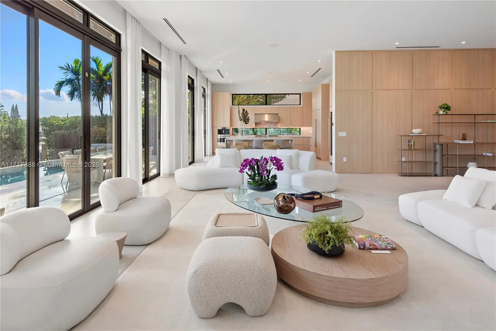 North Miami, Florida 33181, United States, 7 Bedrooms Bedrooms, ,7 BathroomsBathrooms,Residential,Active,22216