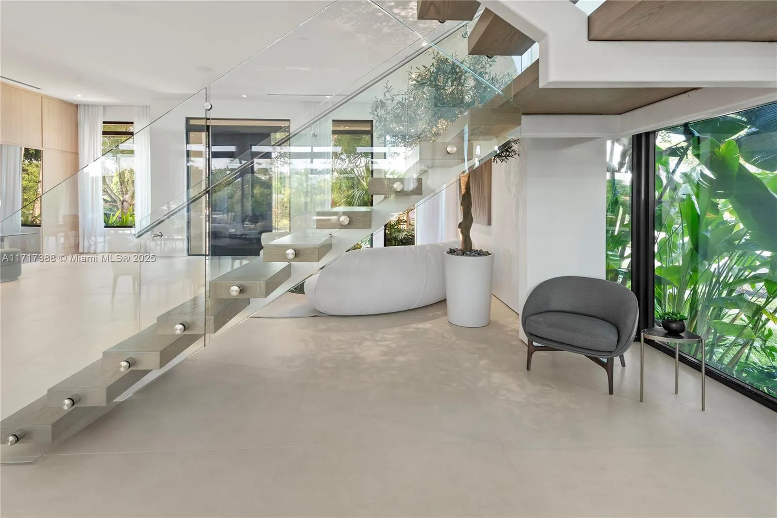 North Miami, Florida 33181, United States, 7 Bedrooms Bedrooms, ,7 BathroomsBathrooms,Residential,Active,22216