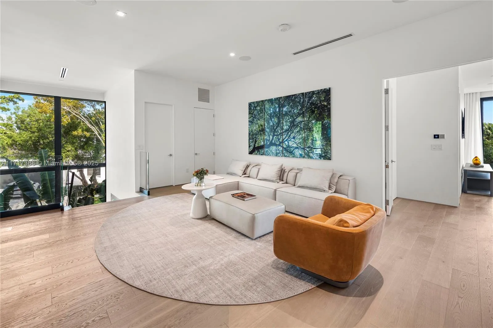 North Miami, Florida 33181, United States, 7 Bedrooms Bedrooms, ,7 BathroomsBathrooms,Residential,Active,22216