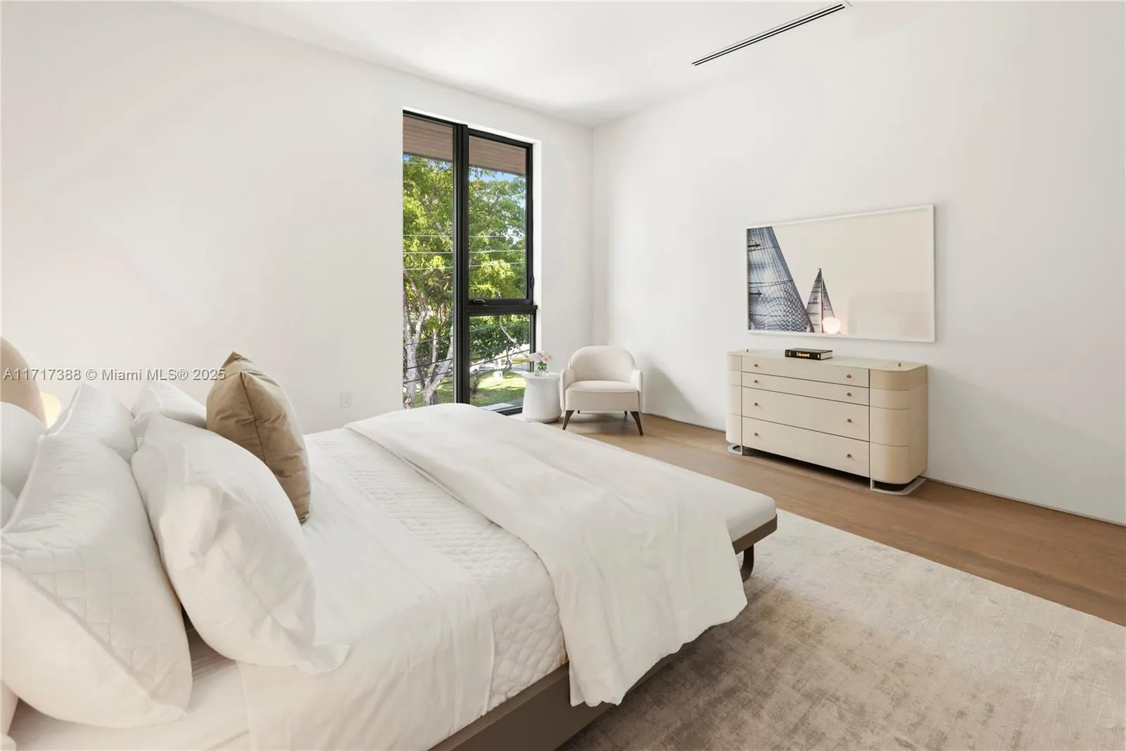 North Miami, Florida 33181, United States, 7 Bedrooms Bedrooms, ,7 BathroomsBathrooms,Residential,Active,22216