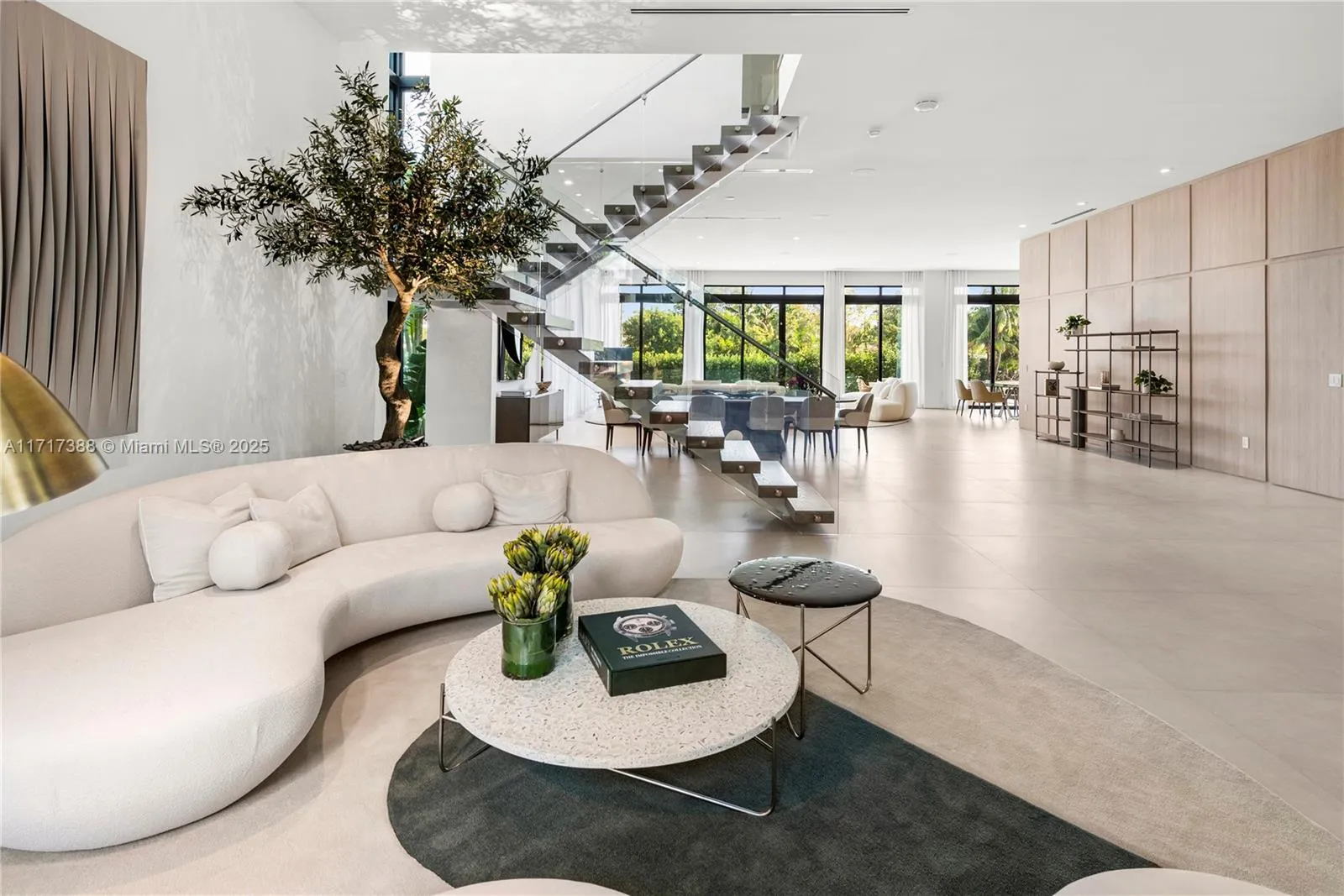 North Miami, Florida 33181, United States, 7 Bedrooms Bedrooms, ,7 BathroomsBathrooms,Residential,Active,22216