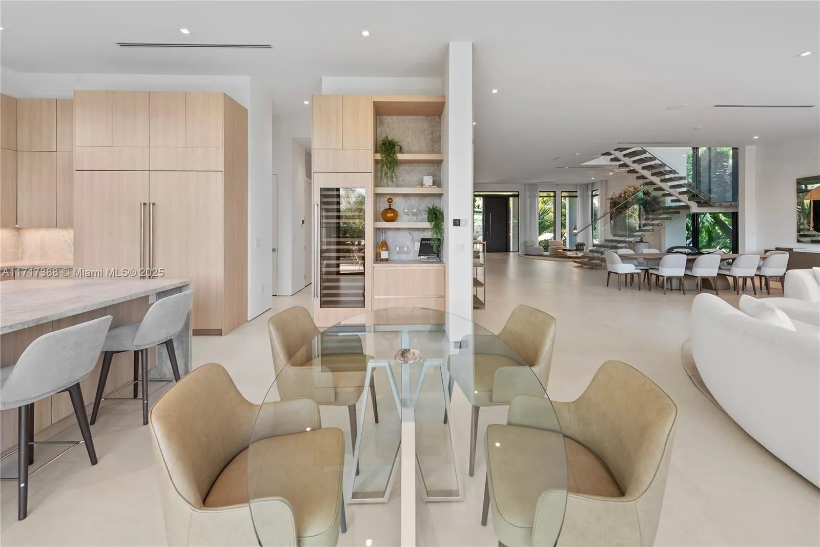 North Miami, Florida 33181, United States, 7 Bedrooms Bedrooms, ,7 BathroomsBathrooms,Residential,Active,22216