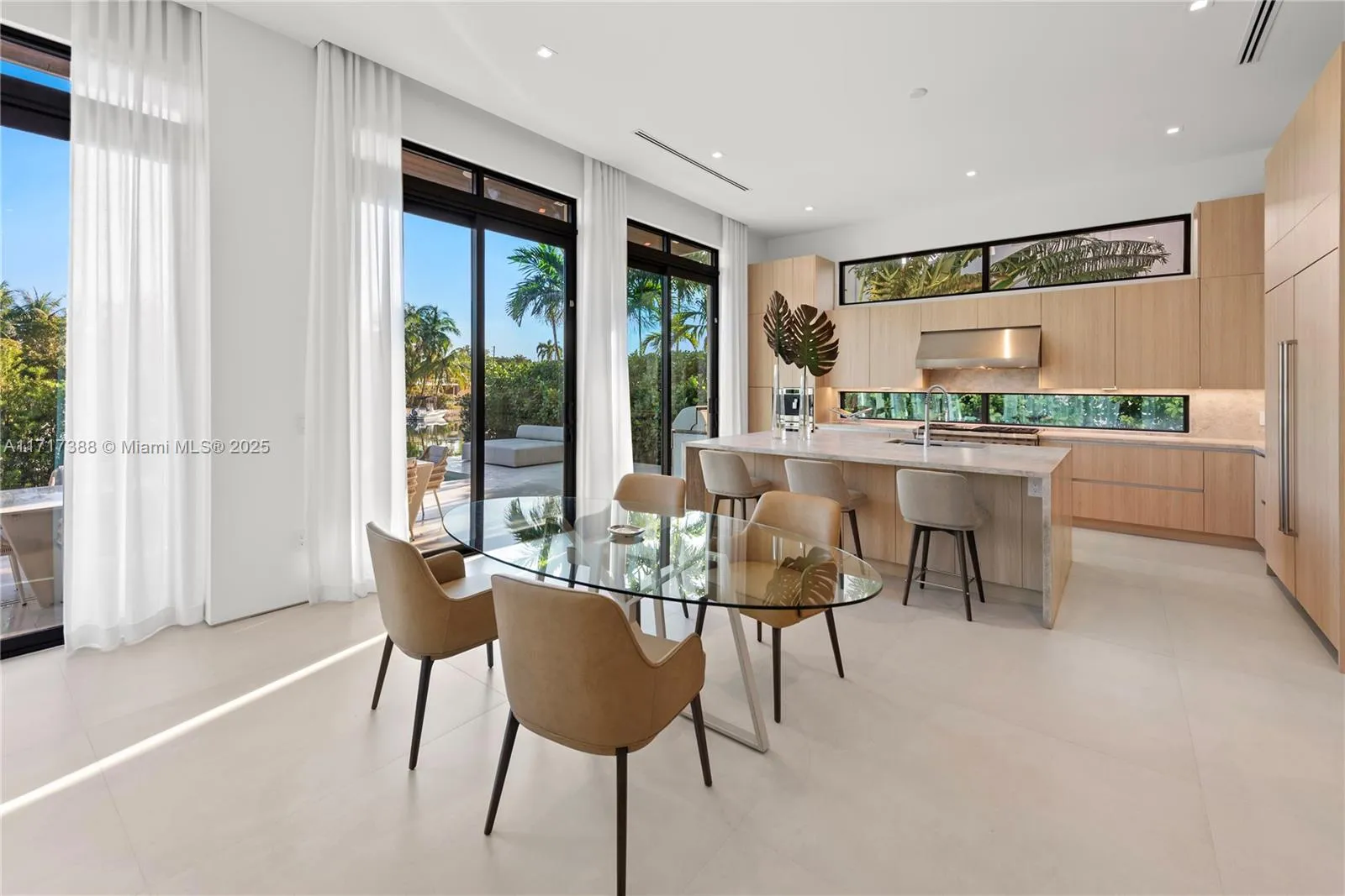 North Miami, Florida 33181, United States, 7 Bedrooms Bedrooms, ,7 BathroomsBathrooms,Residential,Active,22216