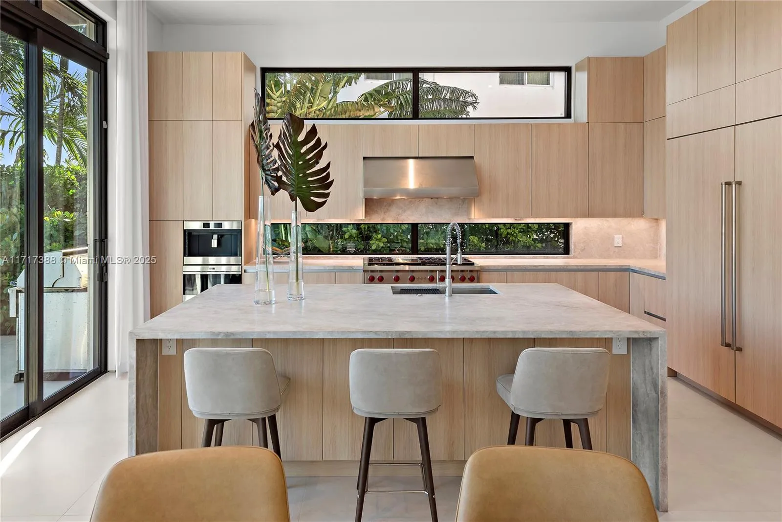 North Miami, Florida 33181, United States, 7 Bedrooms Bedrooms, ,7 BathroomsBathrooms,Residential,Active,22216