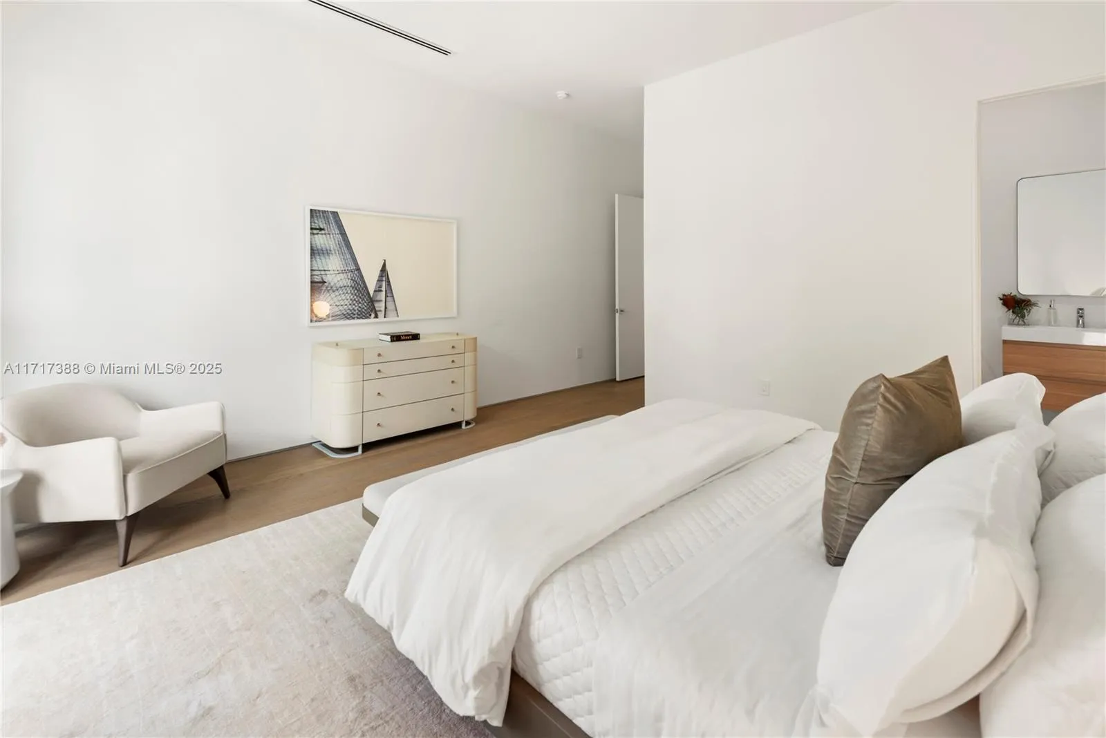 North Miami, Florida 33181, United States, 7 Bedrooms Bedrooms, ,7 BathroomsBathrooms,Residential,Active,22216