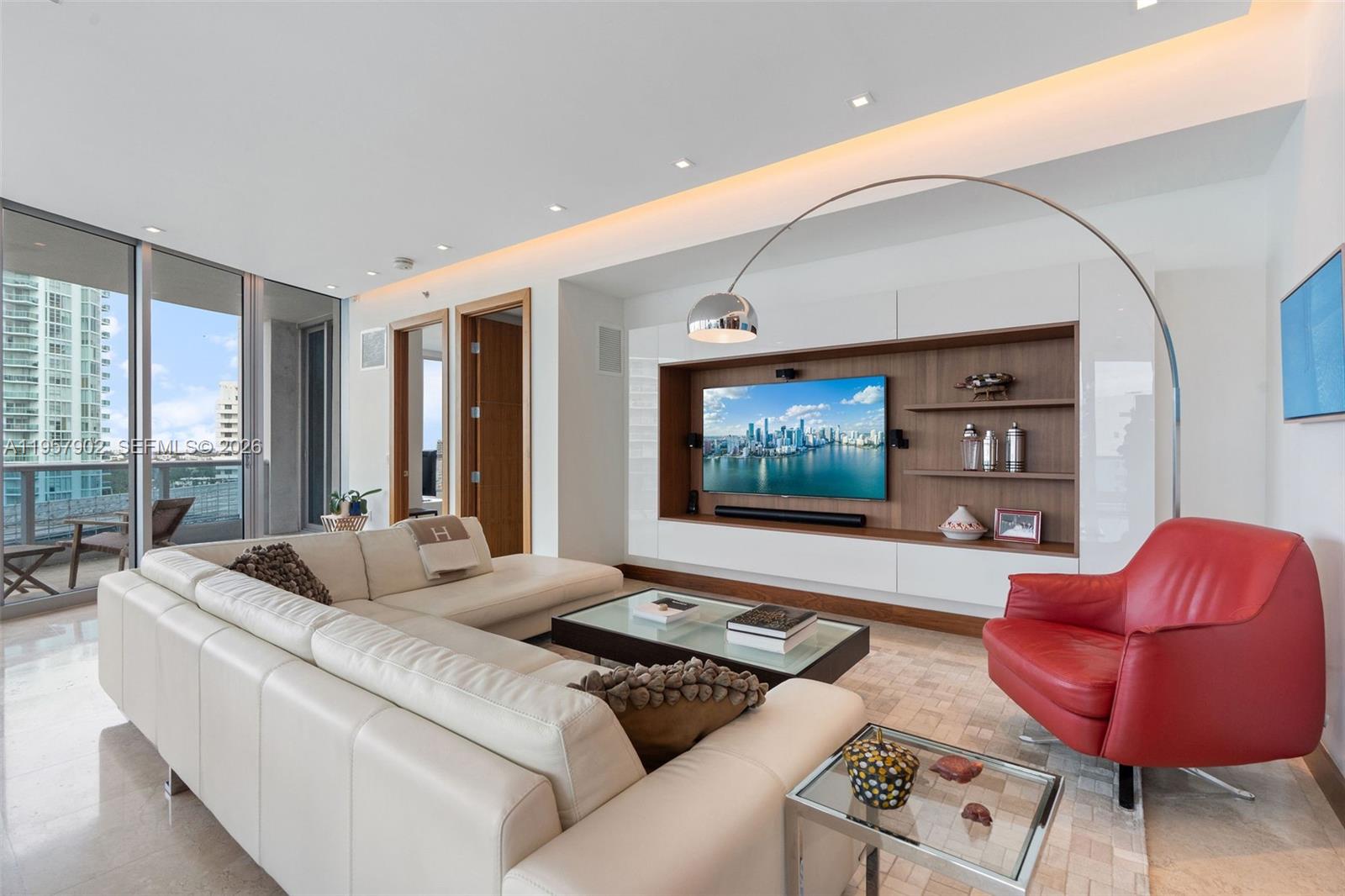 5959 Collins Ave 1001