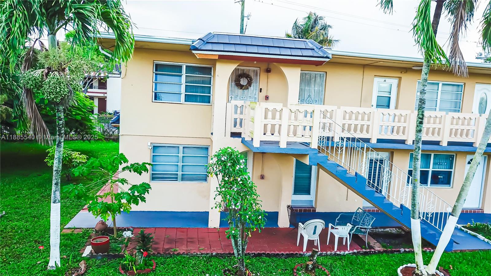 RO-MONT SOUTH CONDO J - Residential