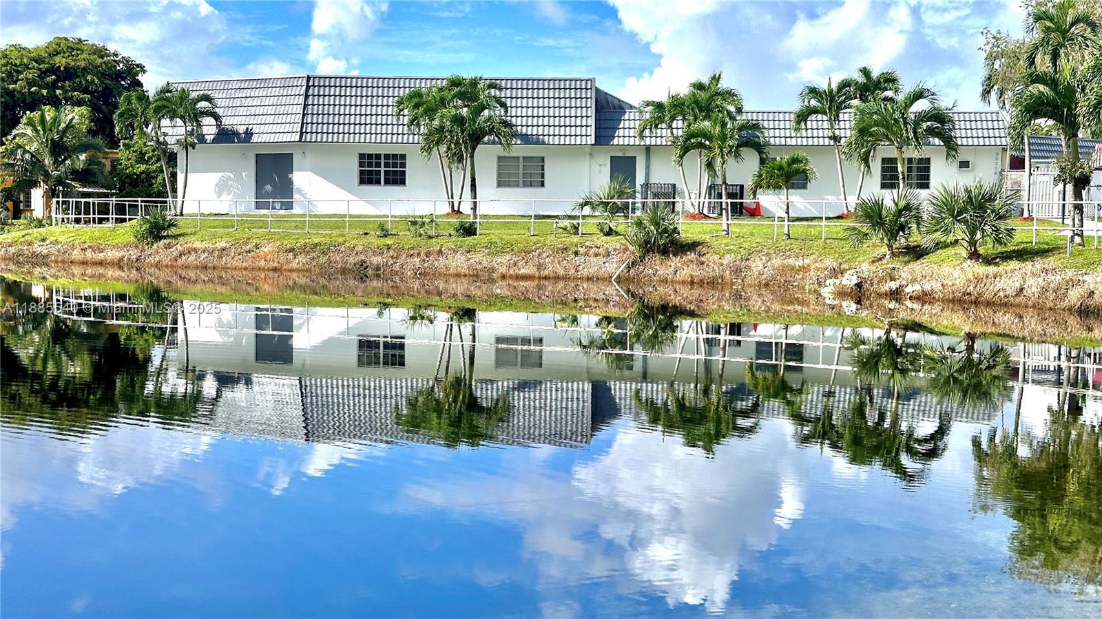 RO-MONT SOUTH CONDO J - Residential