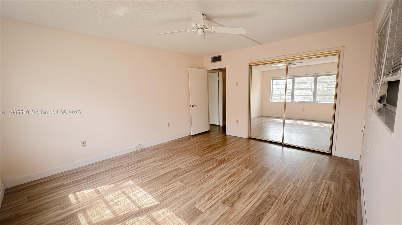 RO-MONT SOUTH CONDO J - Residential