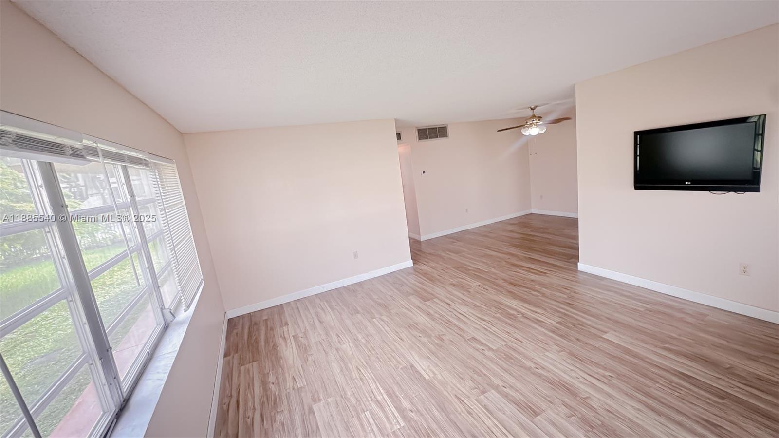 RO-MONT SOUTH CONDO J - Residential