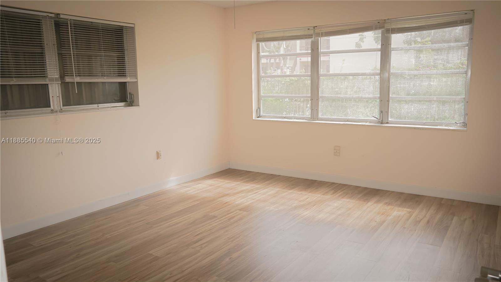 RO-MONT SOUTH CONDO J - Residential