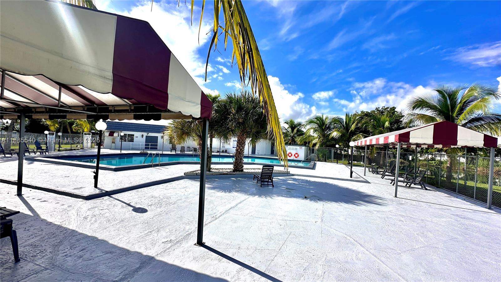 RO-MONT SOUTH CONDO J - Residential