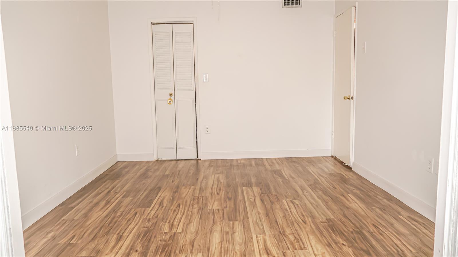 RO-MONT SOUTH CONDO J - Residential