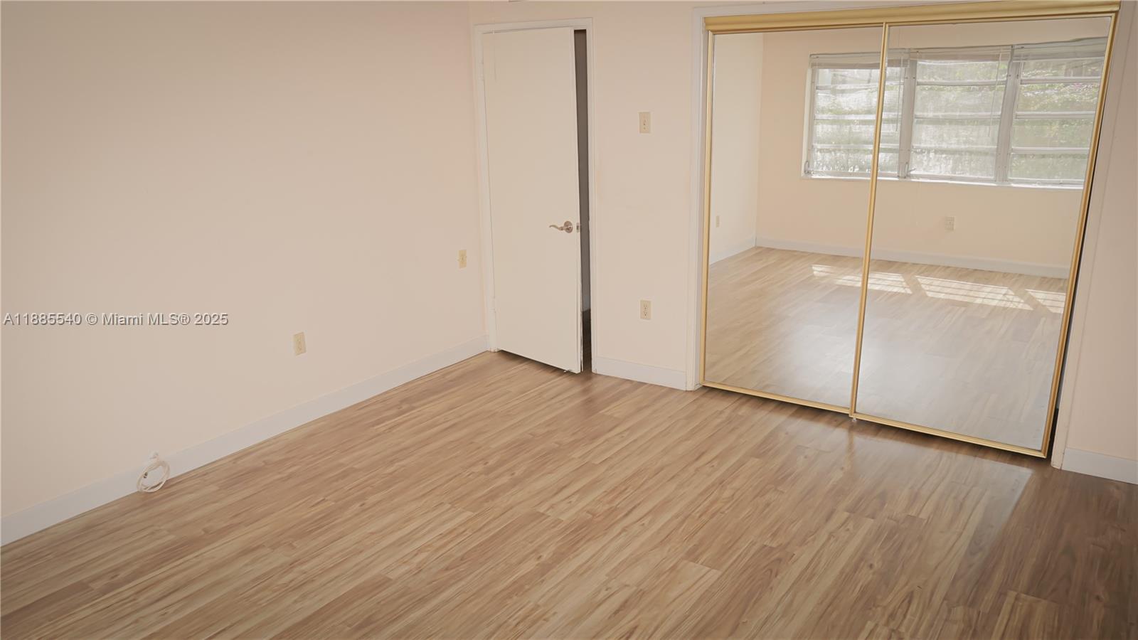 RO-MONT SOUTH CONDO J - Residential