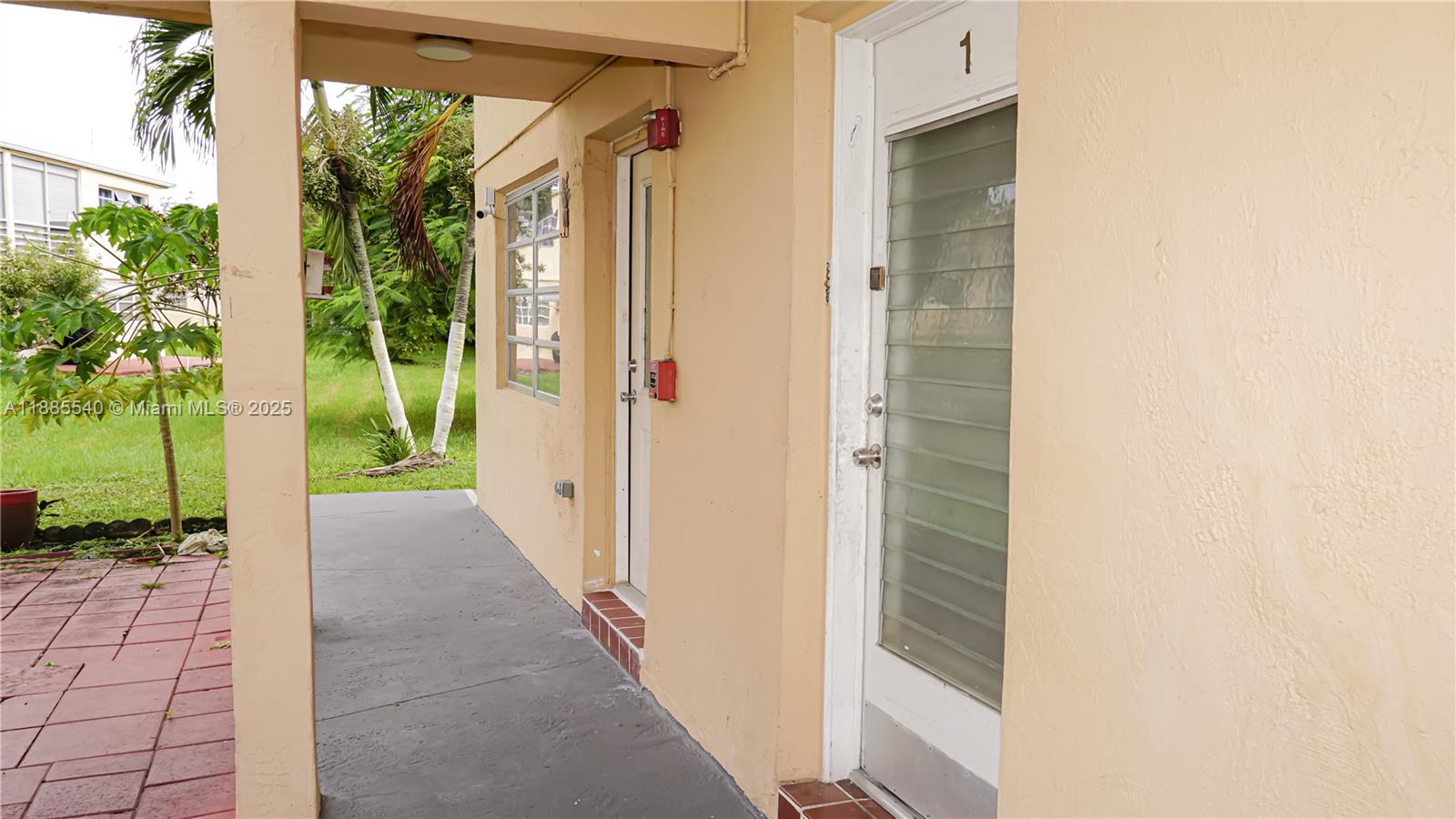 RO-MONT SOUTH CONDO J - Residential