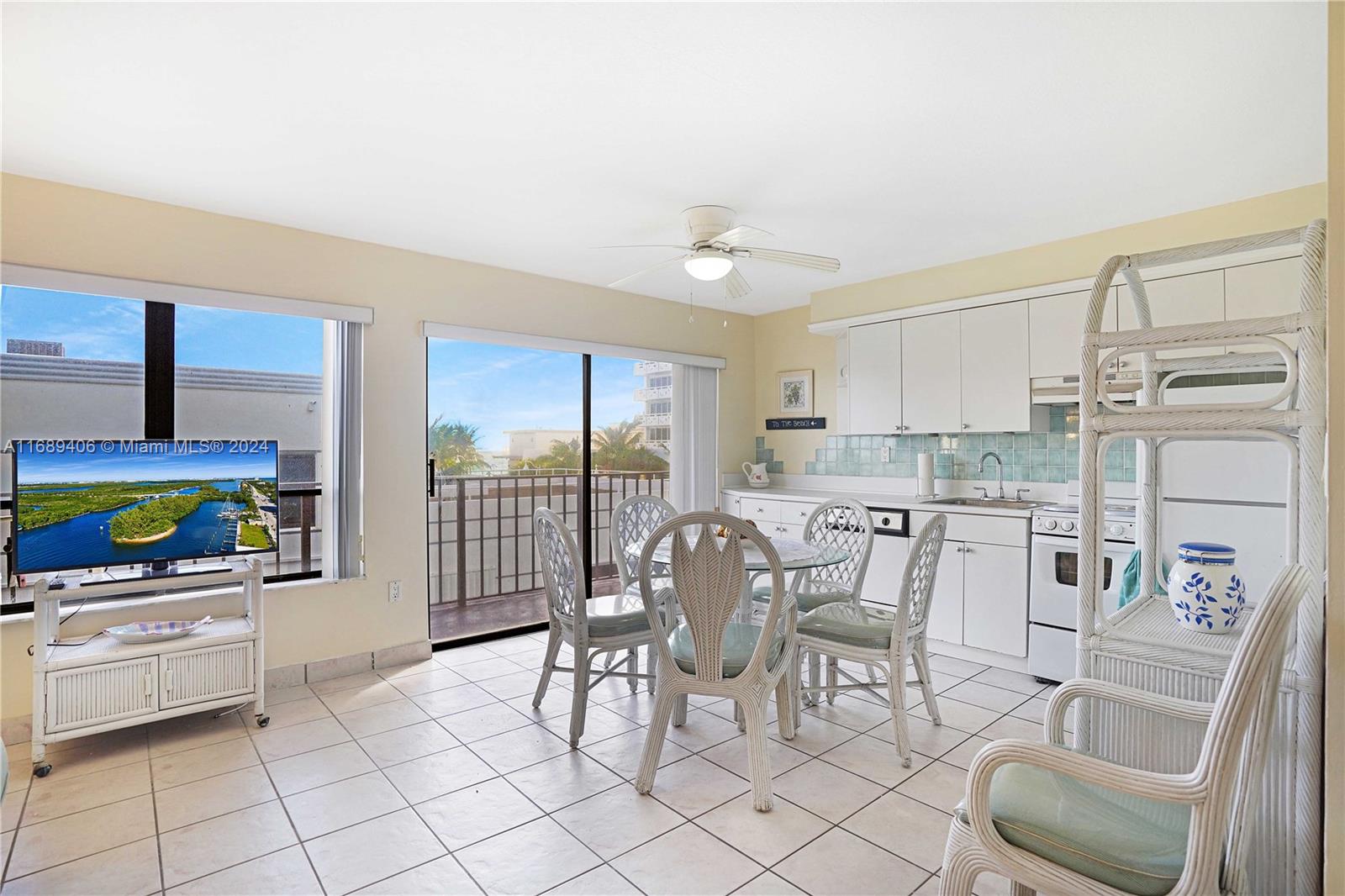 CHATEAU DE MER CONDO - Residential Lease